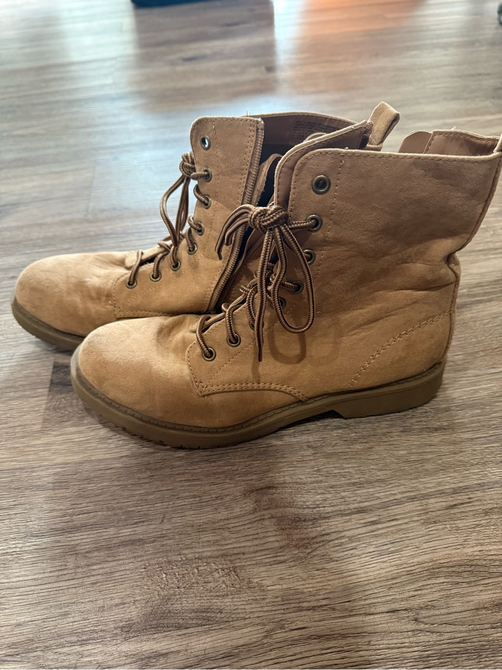 Time and Tru Women's Lace-Up Combat Boots - Tan